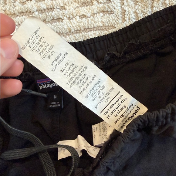 Patagonia Men’s Baggies Black Outdoor Athletic Shorts - Picture 6 of 8